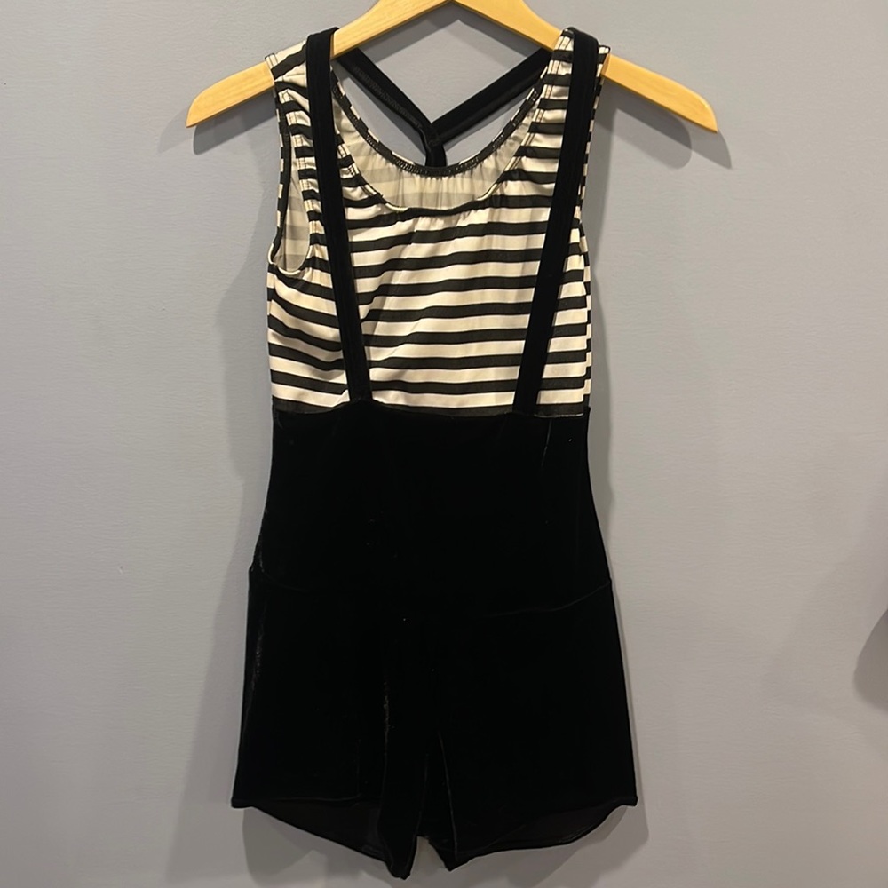 Adult medium mime dance costume. All one piece
